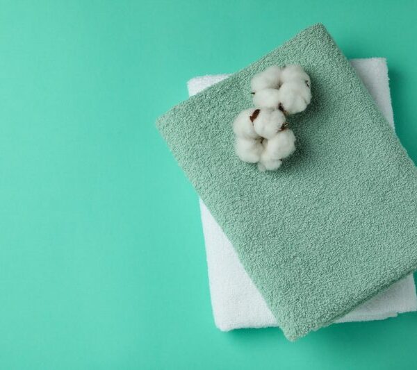 Wybieramy idealne ręczniki – jak dopasować kolor do łazienki
